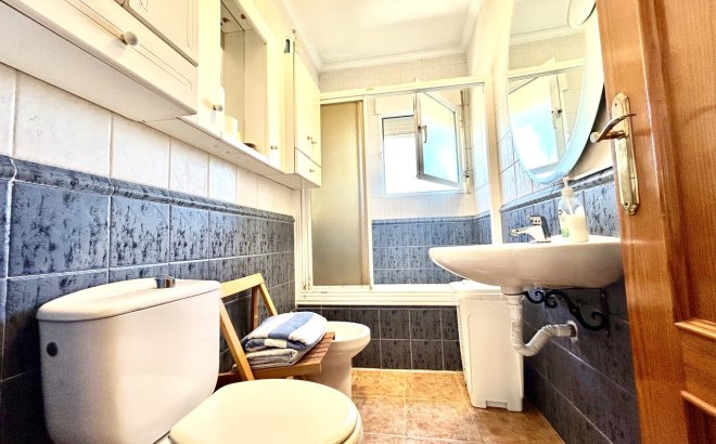 Revente - Penthouse -
Playa Flamenca - Costa Blanca