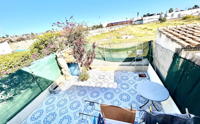 Revente - Penthouse -
Playa Flamenca - Costa Blanca