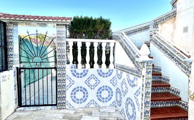 Revente - Penthouse -
Playa Flamenca - Costa Blanca