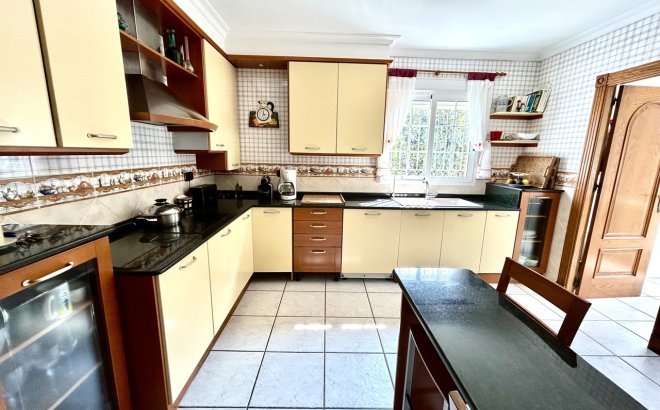 Revente - Villa -
La Mata - Costa Blanca