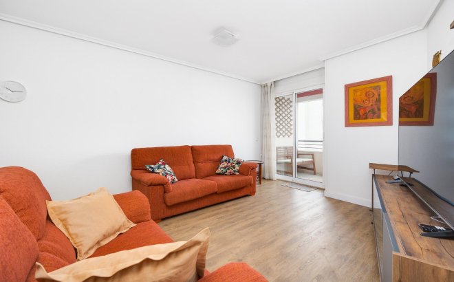 Revente - Appartement -
Torrevieja - Centro