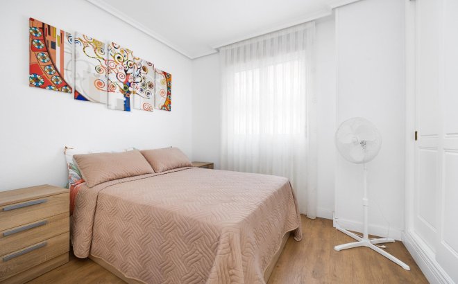 Revente - Appartement -
Torrevieja - Centro