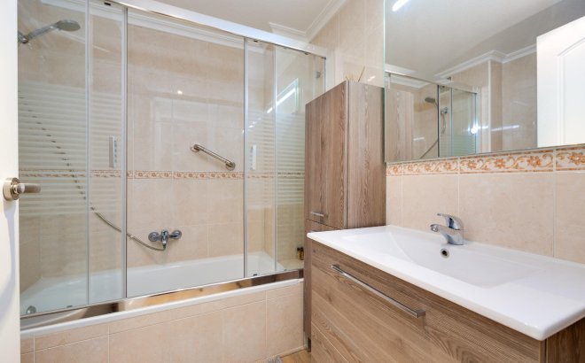 Revente - Appartement -
Torrevieja - Centro