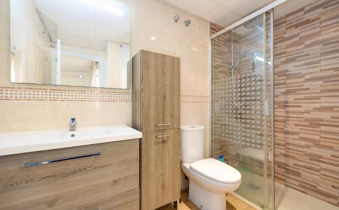 Revente - Appartement -
Torrevieja - Centro