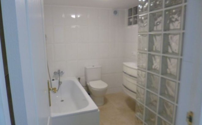 Resale - Villa -
Villamartin - Costa Blanca