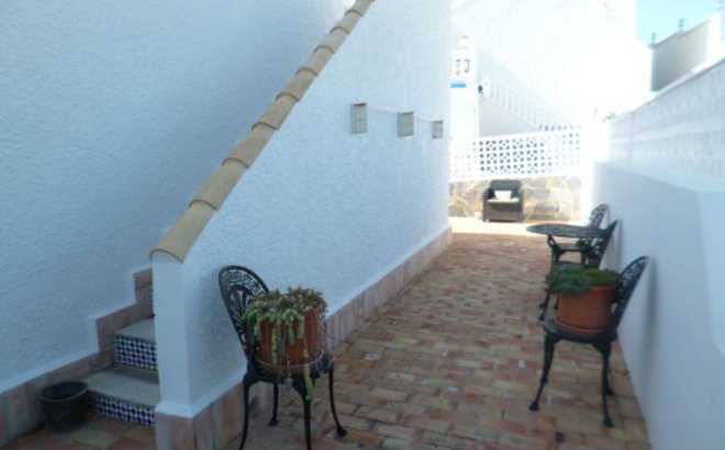 Resale - Villa -
Villamartin - Costa Blanca