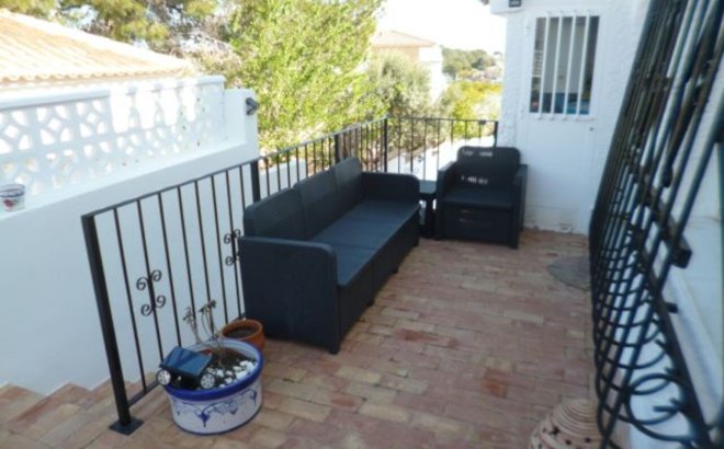 Resale - Villa -
Villamartin - Costa Blanca