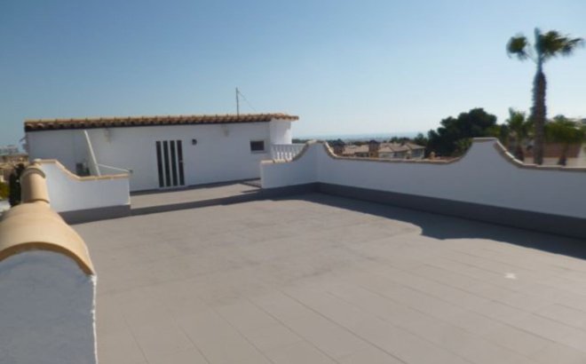 Resale - Villa -
Villamartin - Costa Blanca