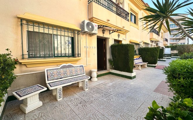 Revente - Town House -
Orihuela Costa - Costa Blanca