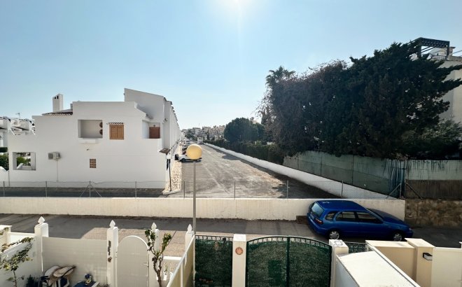 Revente - Town House -
Orihuela Costa - Costa Blanca