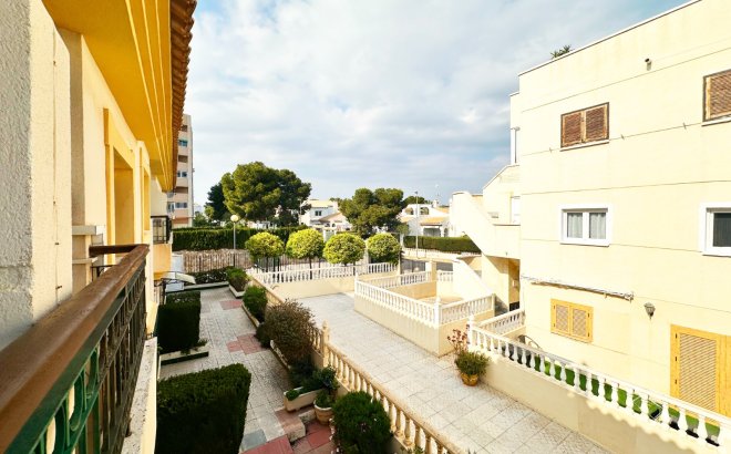 Revente - Town House -
Orihuela Costa - Costa Blanca