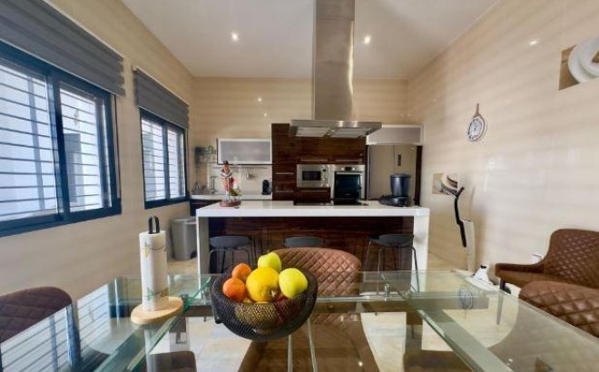 Herverkoop - Villa -
Pilar de la Horadada - Torre De La Horadada