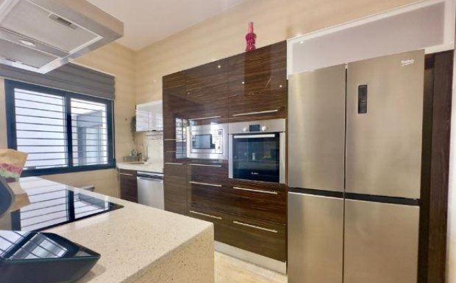 Herverkoop - Villa -
Pilar de la Horadada - Torre De La Horadada