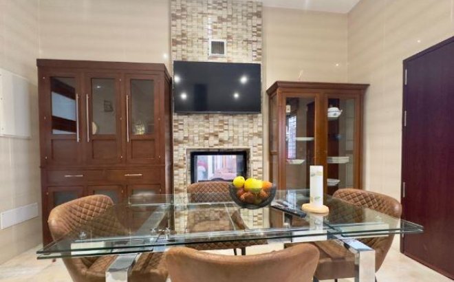 Herverkoop - Villa -
Pilar de la Horadada - Torre De La Horadada