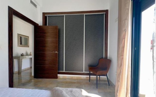 Herverkoop - Villa -
Pilar de la Horadada - Torre De La Horadada