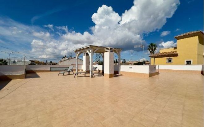 Herverkoop - Villa -
Pilar de la Horadada - Torre De La Horadada