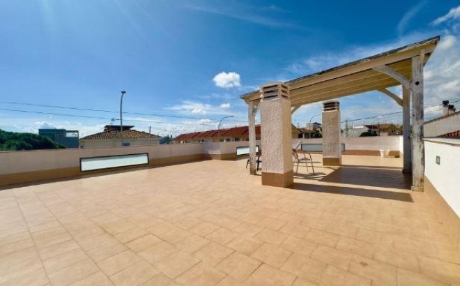 Herverkoop - Villa -
Pilar de la Horadada - Torre De La Horadada