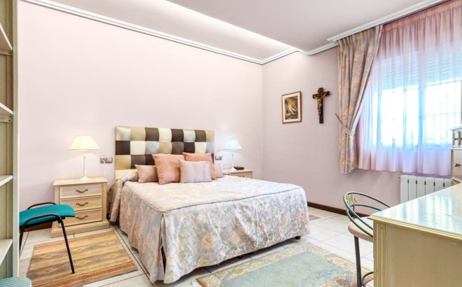 Revente - Villa -
Torrevieja - Costa Blanca