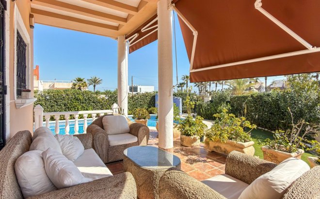 Revente - Villa -
Torrevieja - Costa Blanca