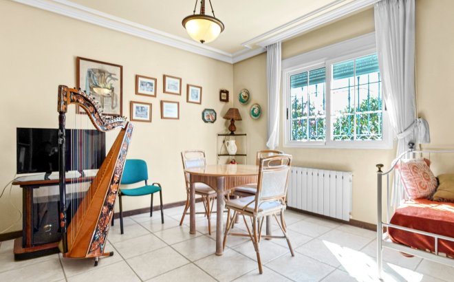 Revente - Villa -
Torrevieja - Costa Blanca