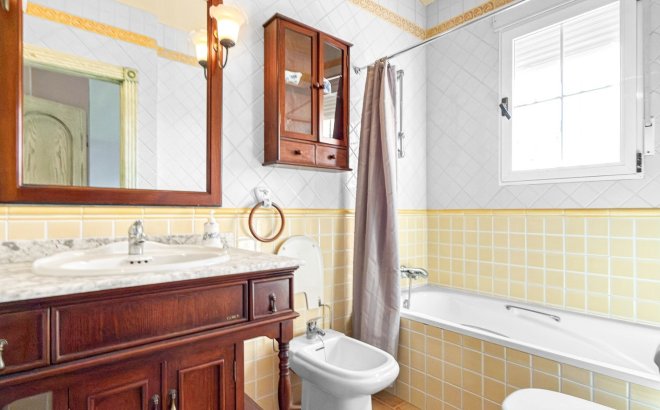 Revente - Villa -
Torrevieja - Costa Blanca