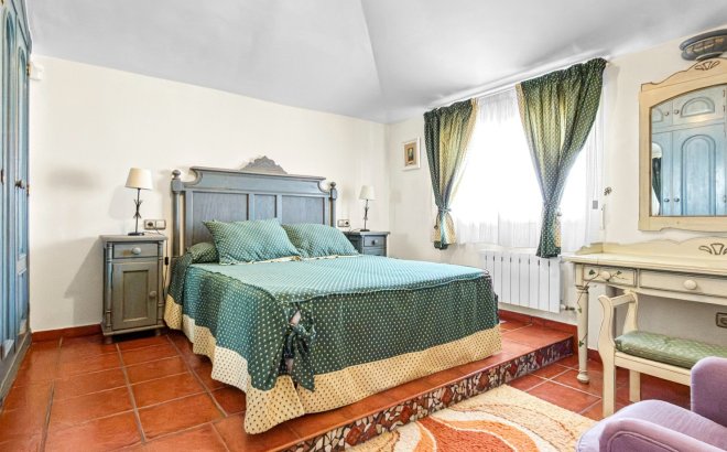 Revente - Villa -
Torrevieja - Costa Blanca