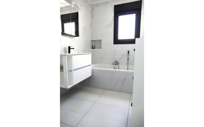 Resale - Villa -
Benijofar - Costa Blanca