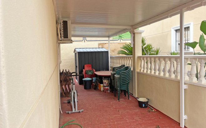 Resale - Dúplex -
San Miguel de Salinas - Las Filipinas