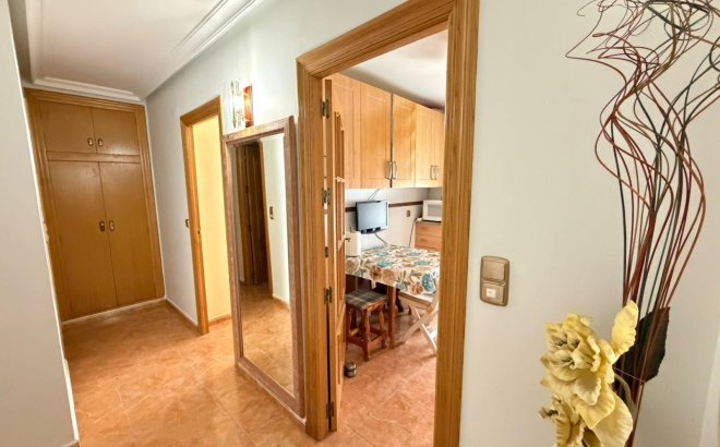 Revente - Appartement -
Torrevieja - Playa del Cura