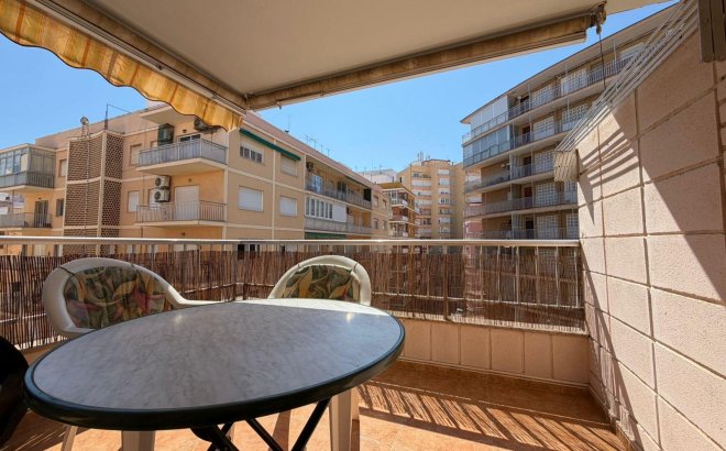 Revente - Appartement -
Torrevieja - Playa del Cura