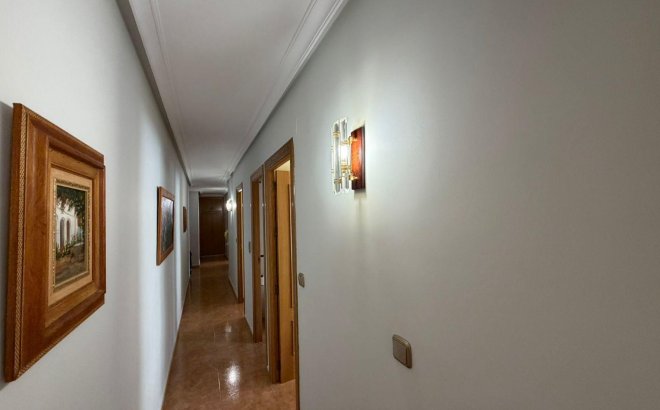 Revente - Appartement -
Torrevieja - Playa del Cura