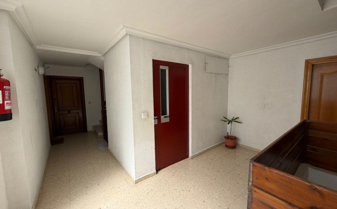 Revente - Appartement -
Torrevieja - Playa del Cura