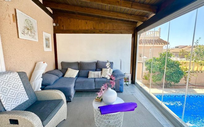 Resale - Villa -
Orihuela Costa - La Regia