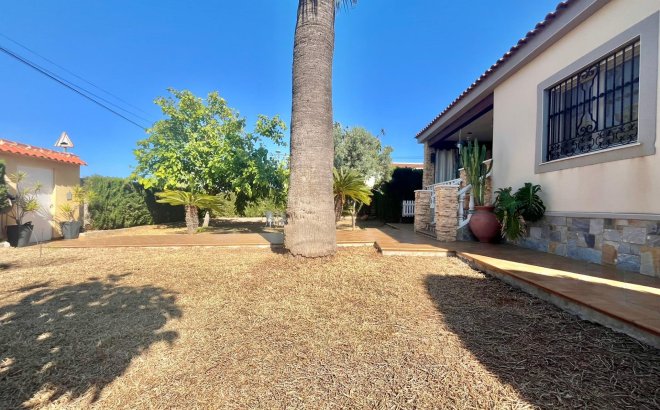 Resale - Villa -
Torrevieja - Los Balcones - Los Altos del Edén