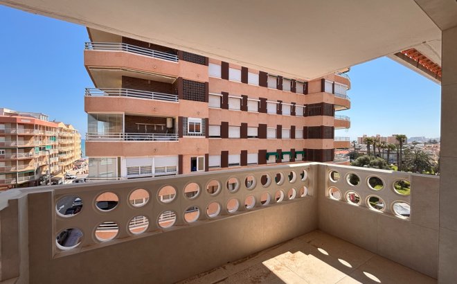 Revente - Appartement -
Torrevieja - Costa Blanca