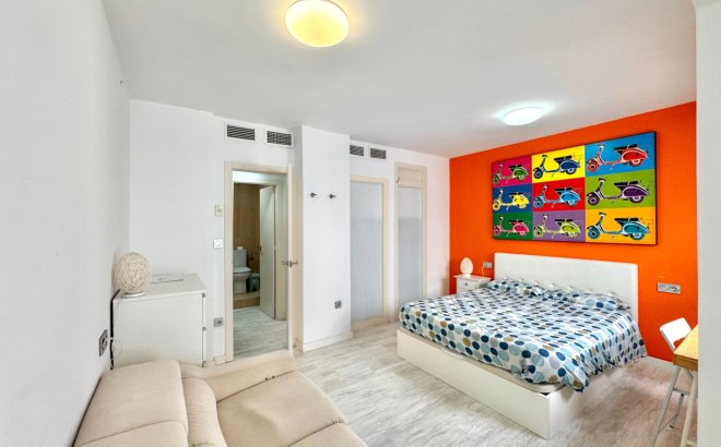 Resale - Apartment -
Torrevieja - Estacion De Autobuses