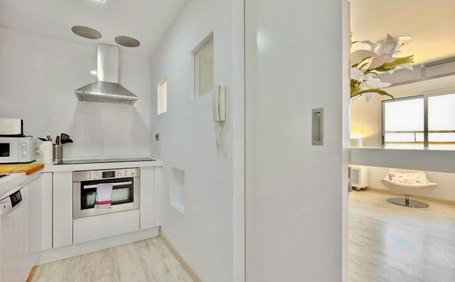 Resale - Apartment -
Torrevieja - Estacion De Autobuses