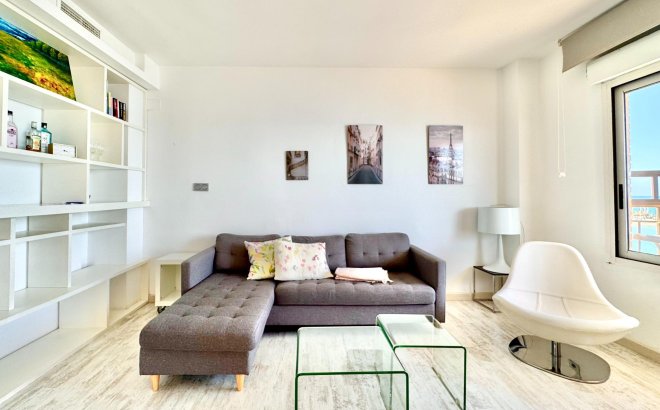 Resale - Apartment -
Torrevieja - Estacion De Autobuses