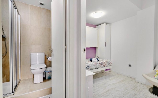 Resale - Apartment -
Torrevieja - Estacion De Autobuses