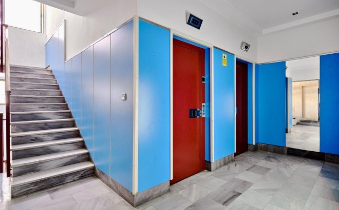 Resale - Apartment -
Torrevieja - Estacion De Autobuses