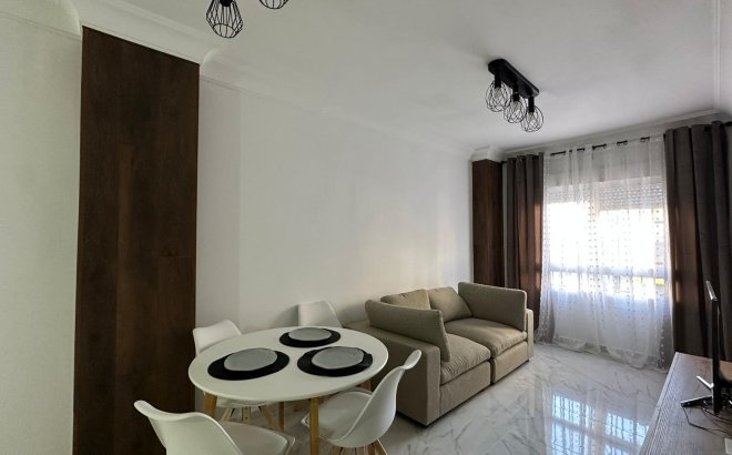 Resale - Apartment -
Torrevieja