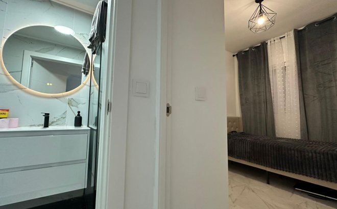 Resale - Apartment -
Torrevieja