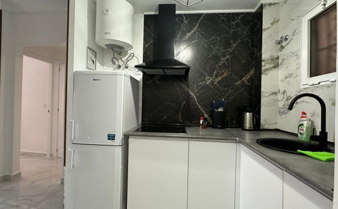 Resale - Apartment -
Torrevieja