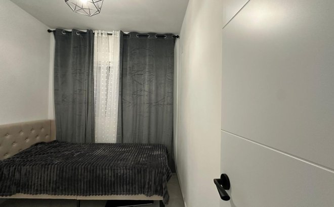 Resale - Apartment -
Torrevieja