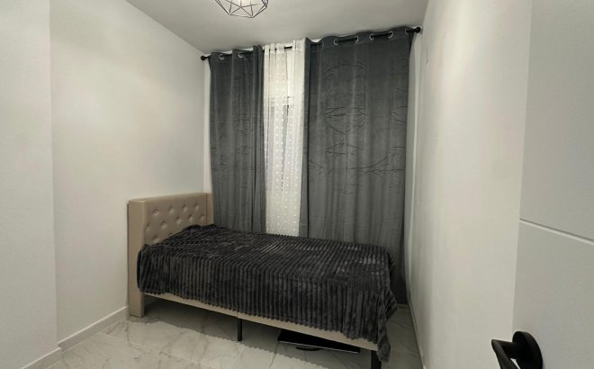 Resale - Apartment -
Torrevieja