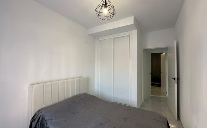 Resale - Apartment -
Torrevieja