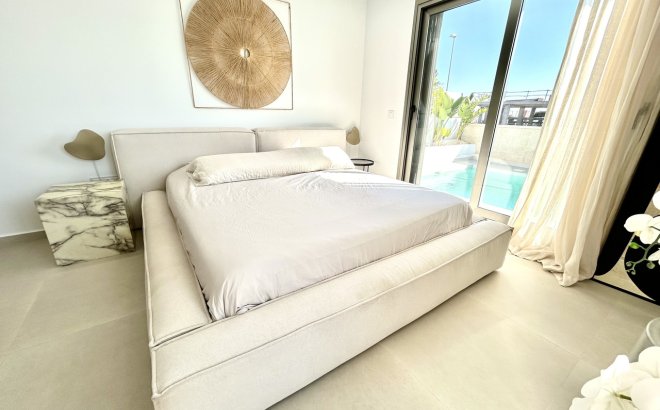 Revente - Villa -
San Miguel de Salinas - Inland