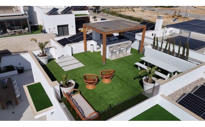 Revente - Villa -
San Miguel de Salinas - Inland