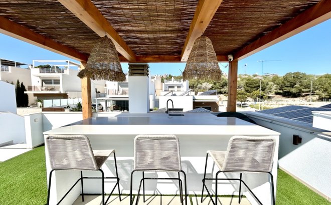 Revente - Villa -
San Miguel de Salinas - Inland