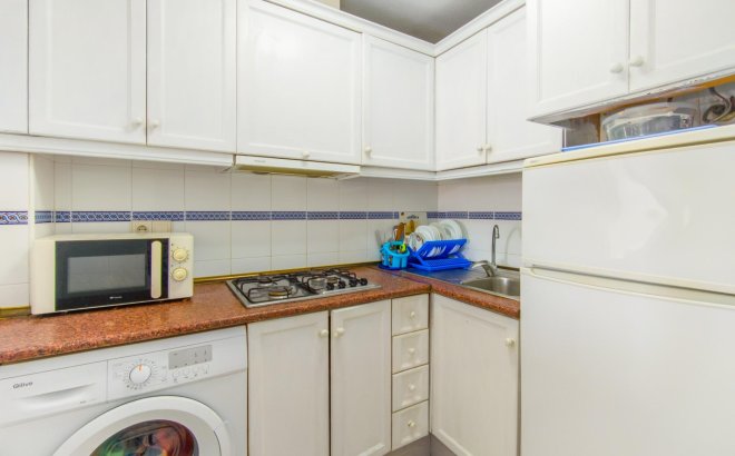 Herverkoop - Appartement -
Torrevieja - Estacion De Autobuses